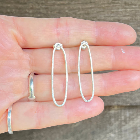 Simple and elegant silver ovals